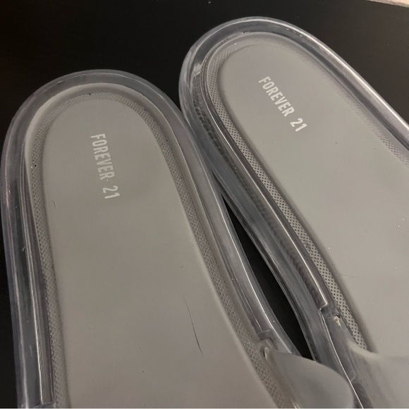 Forever 21 Gray Jelly Slip-On Sandals Size 10 - Picture 2 of 4